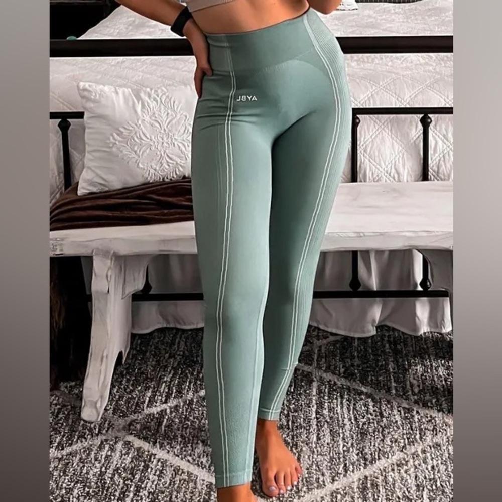 Aybl Reflex Seamless Leggings